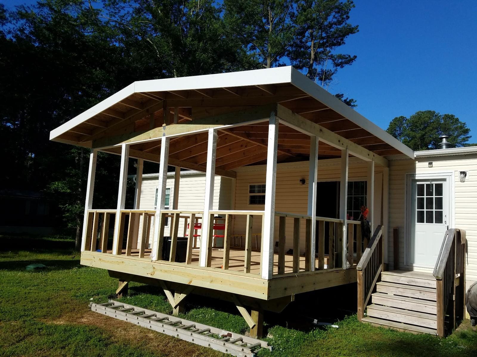 Screened Porch — Skip's Modern Carpentry